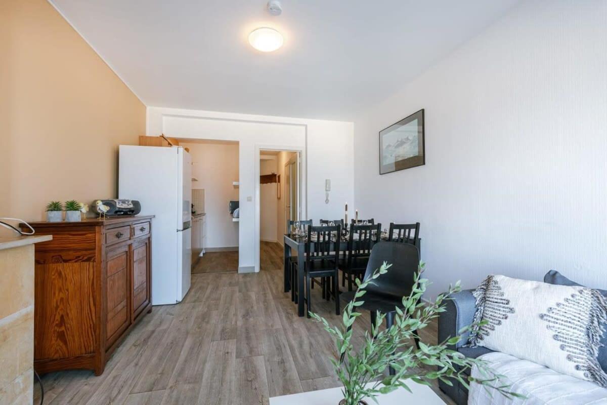 Huswell - Enjoyable Apartment With Sea View De Haan Εξωτερικό φωτογραφία
