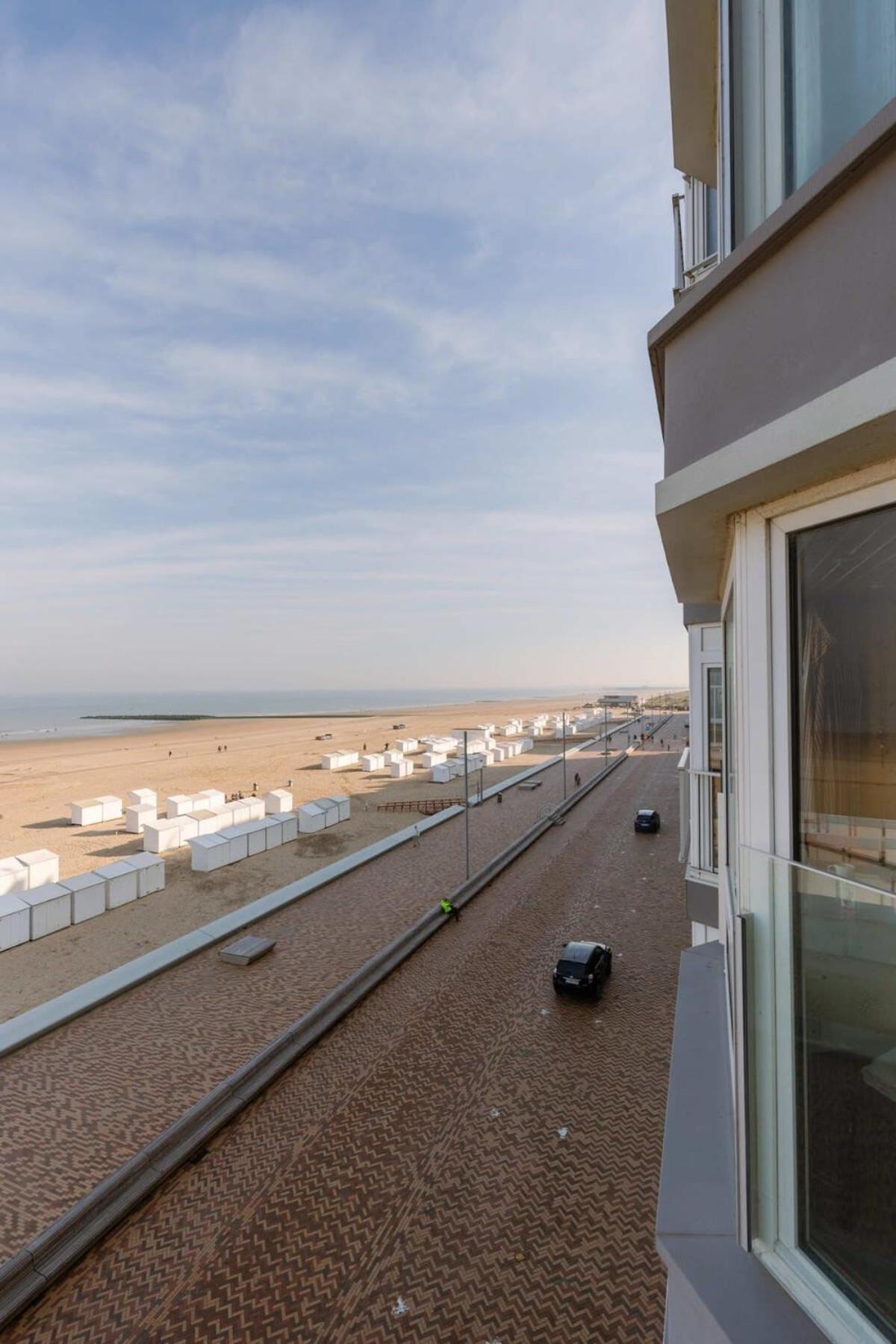 Huswell - Enjoyable Apartment With Sea View De Haan Εξωτερικό φωτογραφία